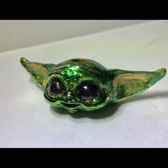 Dreadlock Bead: Baby Yoda - Picture 4 of 5